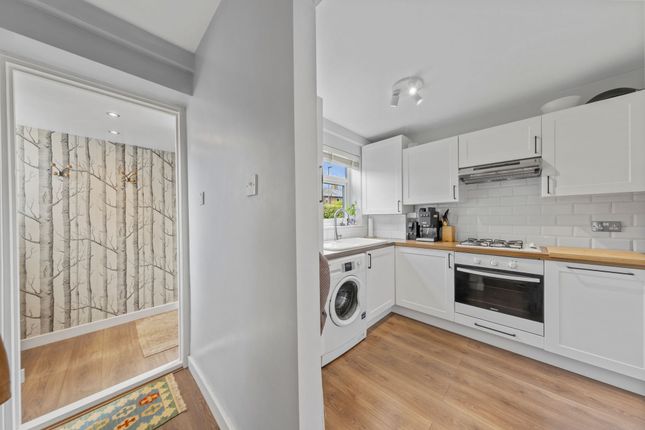 43 Woolacombe Close, Warrington photo 4