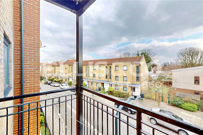 Flat 8, Bell House,, Hirst Crescent, Wembley photo 4