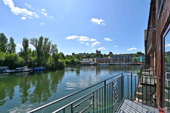 5 Chantry Place,, King Stable Street, Windsor photo 3