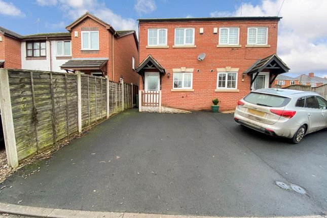 Thumbnail Semi-detached house to rent in Beauchamp Heights, Kidderminster