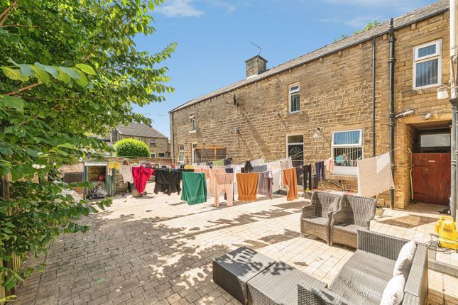3, Beech Street, Huddersfield photo 4