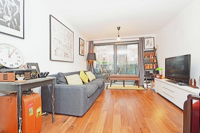 Thumbnail Flat for sale in Hornsey Street, Holloway