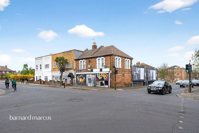 5-bed house on 72-73, Parish Lane, London, £750,000