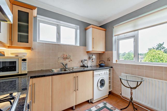 Flat for sale in Durham Road, Bromley