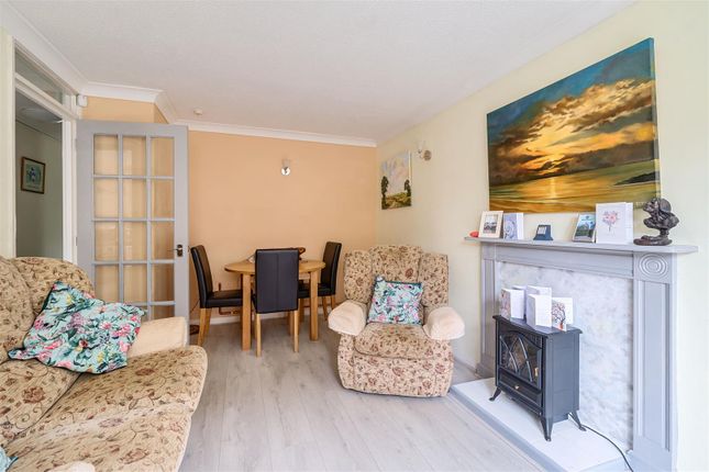 Flat 15, Hanover Court, Hogshill Street, Beaminster photo 3