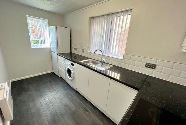 17, Brunel Close, Coventry photo 4