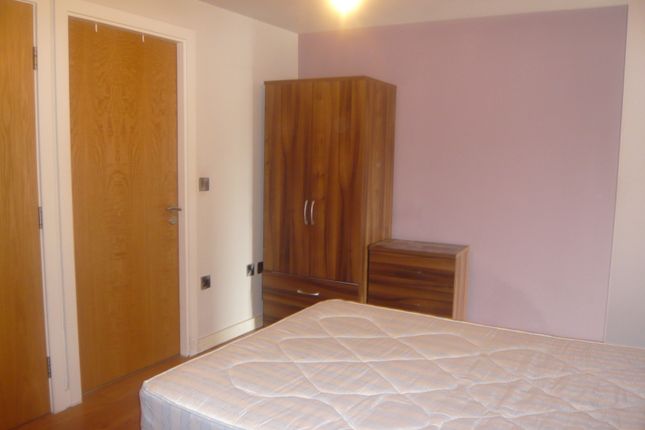 74, IQuarter, Sheffield photo 3