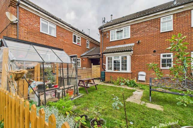 Cam03218G0-Pr0811-Still013