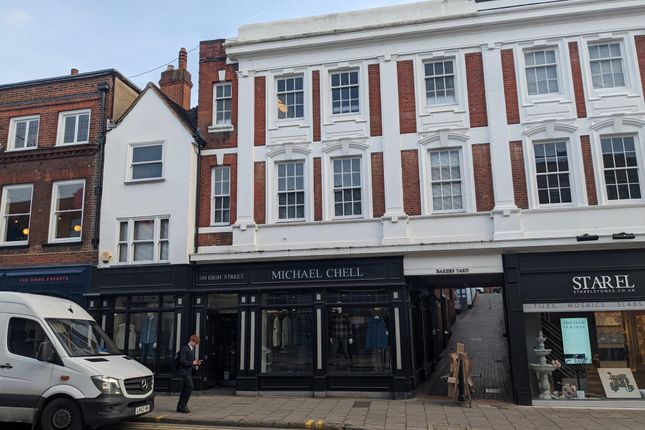 Retail premises to let in High Street, Guildford