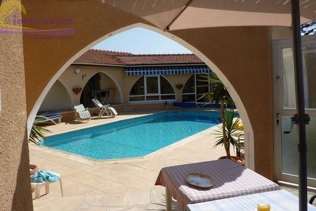 Villa for sale in Episkopi Lemesou, Limassol, Cyprus
