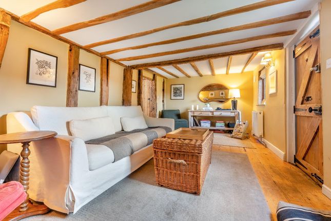 Honeysuckle Cottage, Kenward Road, Yalding photo 3