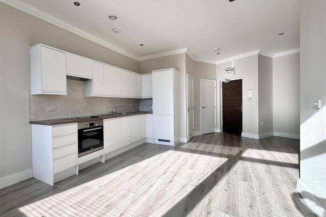 Studio flat on Surry Street, Norwich, £850/mo