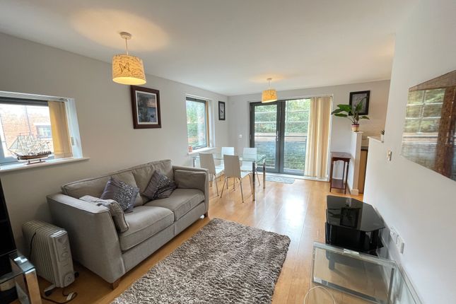 2 bed flat for sale in Woodins Way, Oxford OX1