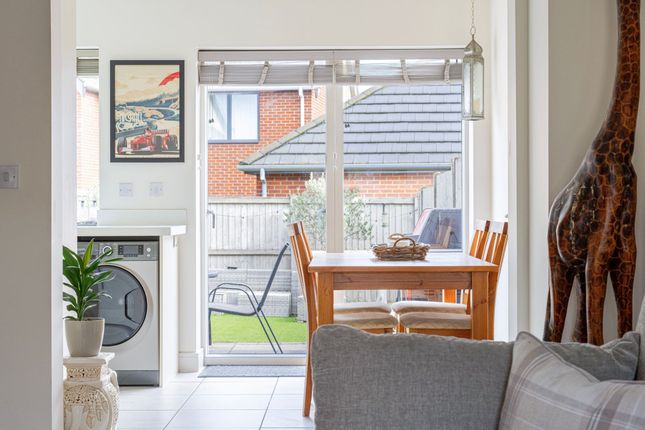 17 Blaxter Way, Norwich photo 4