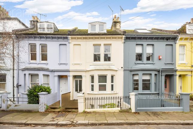 Maisonette for sale in Warleigh Road, Brighton, East Sussex