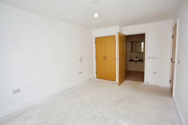 Flat for sale in Meadow Court, 15 Hamilton Road, Sarisbury Green, Hampshire
