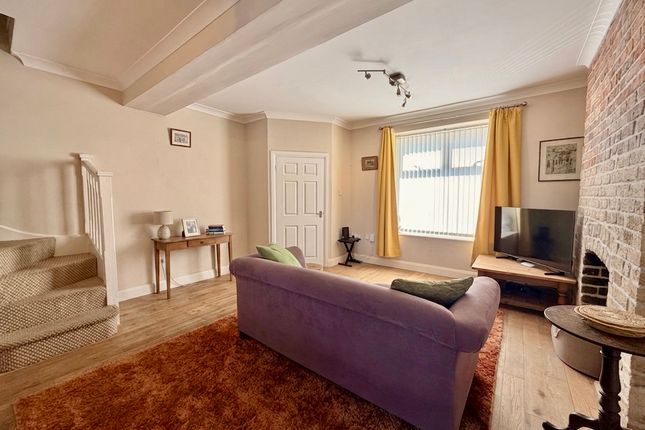 7, Lewis Street, Pontyclun photo 4