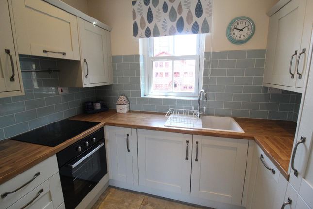 81, Aire House, Leeds photo 4