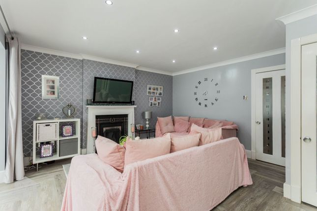 28 Hopefold Drive, Manchester photo 4