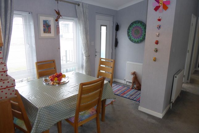 42 Honeysuckle Way, Meadowlands Court, Bude photo 4