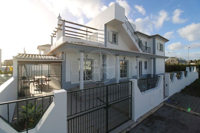 Thumbnail Villa for sale in Fuzeta, Moncarapacho E Fuseta, Algarve