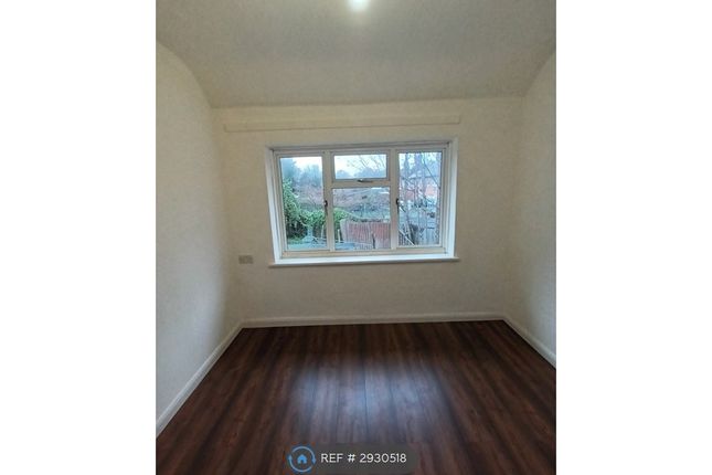 Flat, Hornsey Grove, Birmingham photo 5