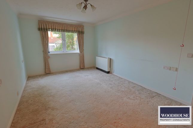 12 Silver Birch Court, Friends Avenue, Cheshunt photo 3