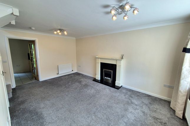 Fieldfare Close, Nottingham photo 2