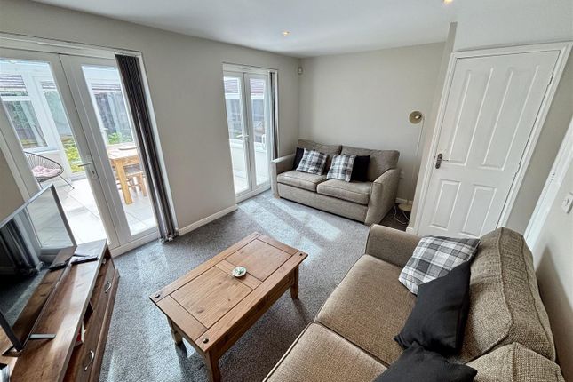 18, Philip Avenue, Bowburn photo 2