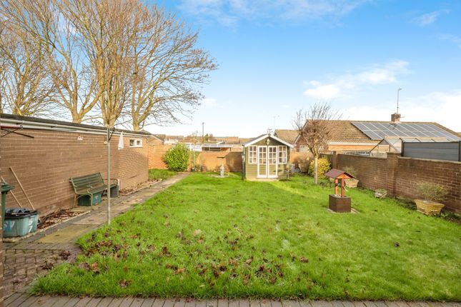 57, Sedgefield Way, Mexborough photo 4