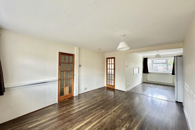 5, Exmouth Road, Hayes photo 4