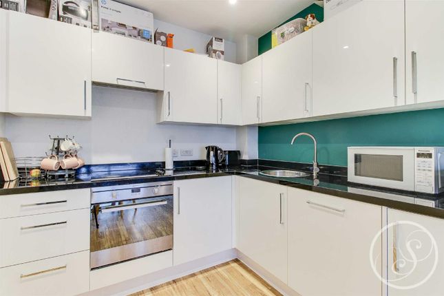 Flat for sale in X1 Aire, Cross Green Lane, Leeds