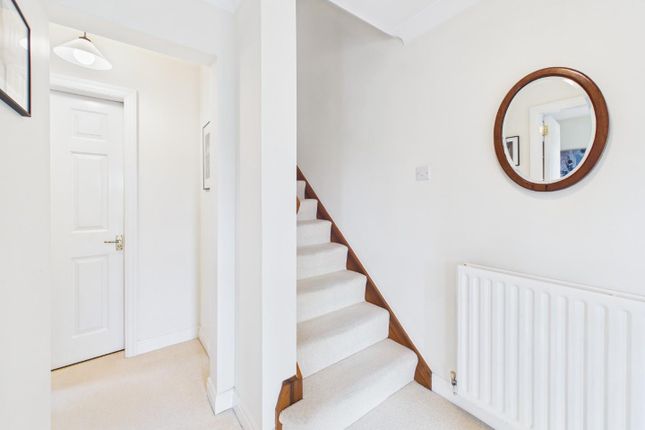 8, Moorbottom Lane, West Yorkshire photo 2