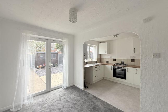 23, Highfield Street, Dukinfield photo 4