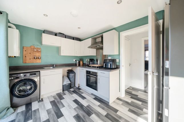 7, Garcia Road, Grimsby photo 4