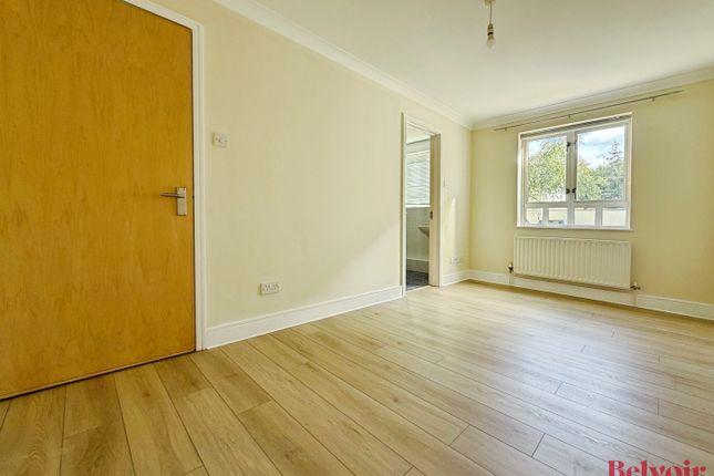 , Flat 20  Wallace Apartments, Sherbourne Street, Cheltenham photo 5