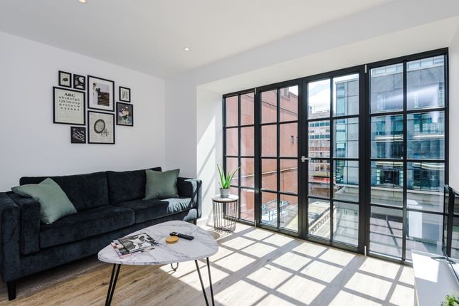 Flat to rent in George Street, Manchester