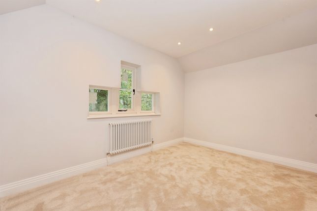 Rose Cottage, 47, Brookshill, Harrow photo 4