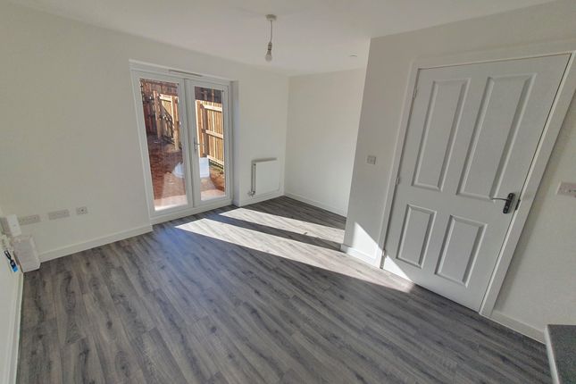 9, Llanilid, Pontyclun photo 3