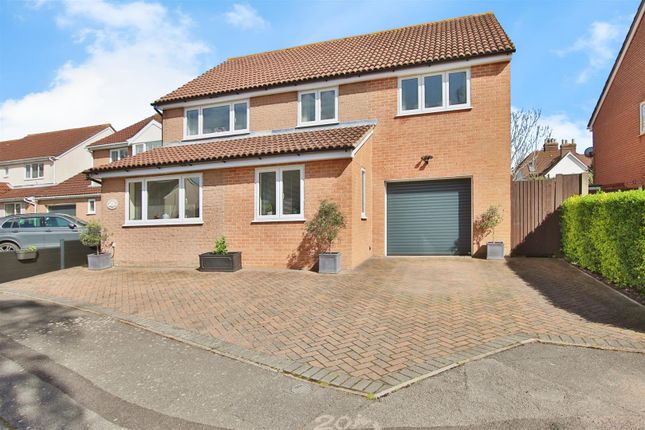 Detached house for sale in Mallow Close, Locks Heath, Southampton