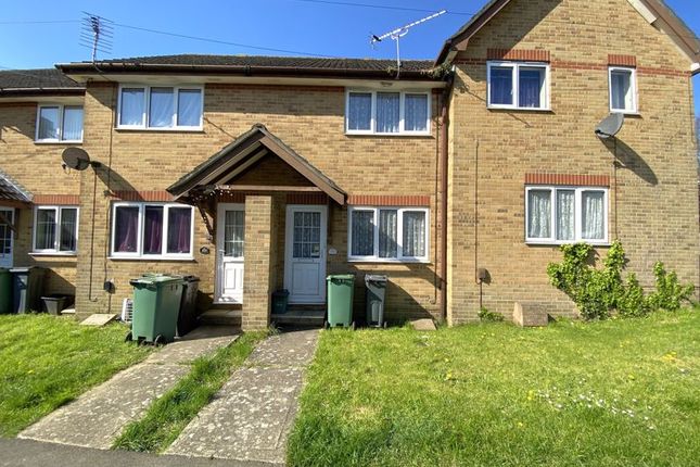 Thumbnail Terraced house for sale in Arctic Road, Cowes
