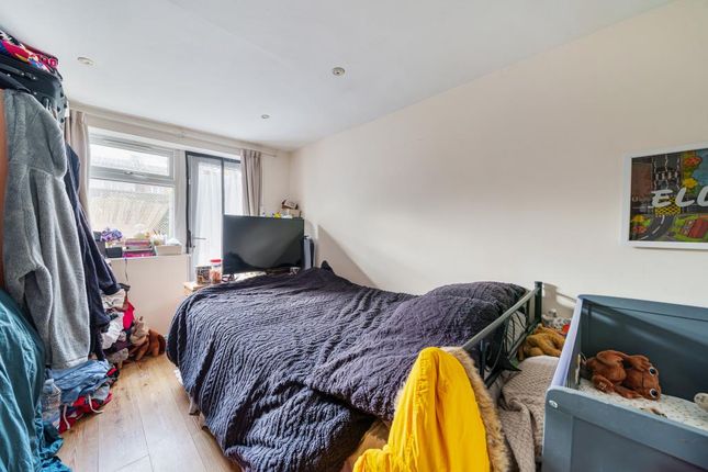 End terrace house for sale in North Hill, London N6,