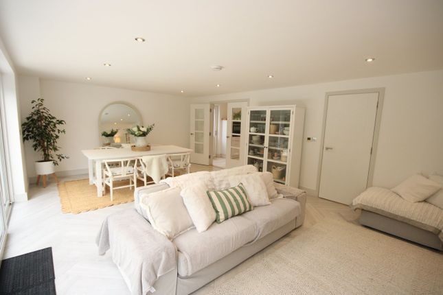 Lone Oak, Mont Nicolle, St Brelade photo 4