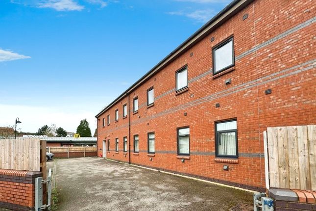 Thumbnail Flat to rent in Lower Mill Street, Kidderminster, Worcestershire