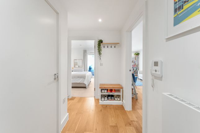 Flat for sale in Fairbourne Road, London