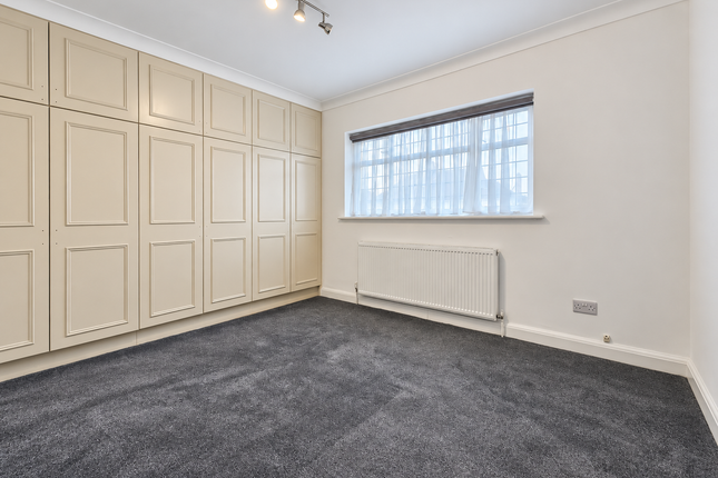The Drive, North Harrow photo 4