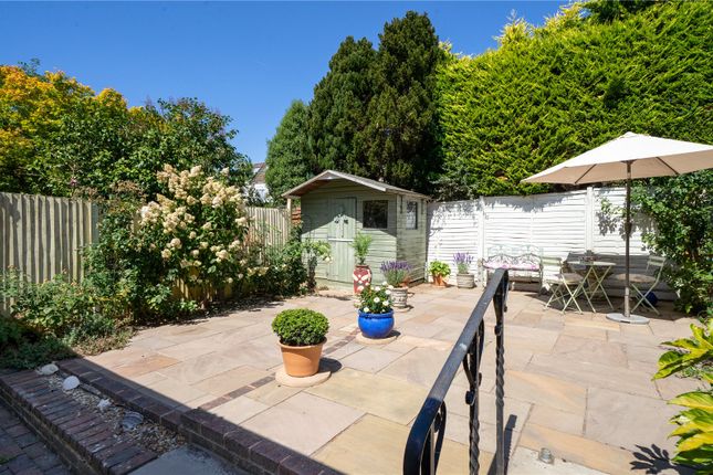 15, New Place Road, West Sussex photo 3