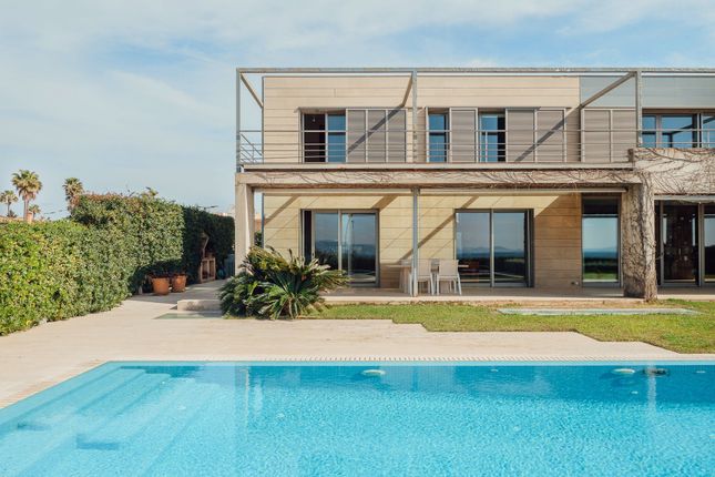 Villa for sale in Bay Of Palma, Majorca, Balearic Islands, Spain