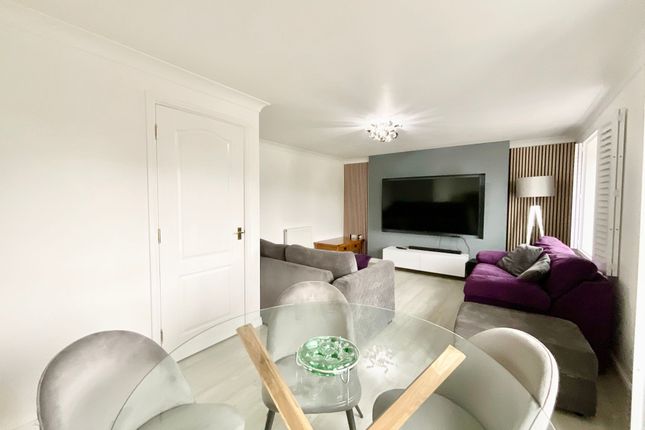 7 Beaumont Rise, Stoke-On-Trent photo 2