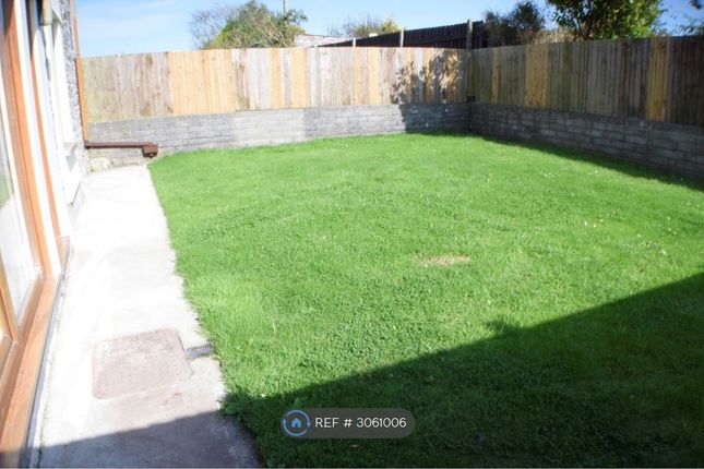 Flat, Capel Seion Heol Llansaint, Kidwelly photo 3